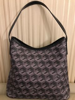 (Kategori: ) berada di . Dikirim oleh i_sell_mypreloved (ID iklan 1373931557, Gambar 1). Deskripsi: .