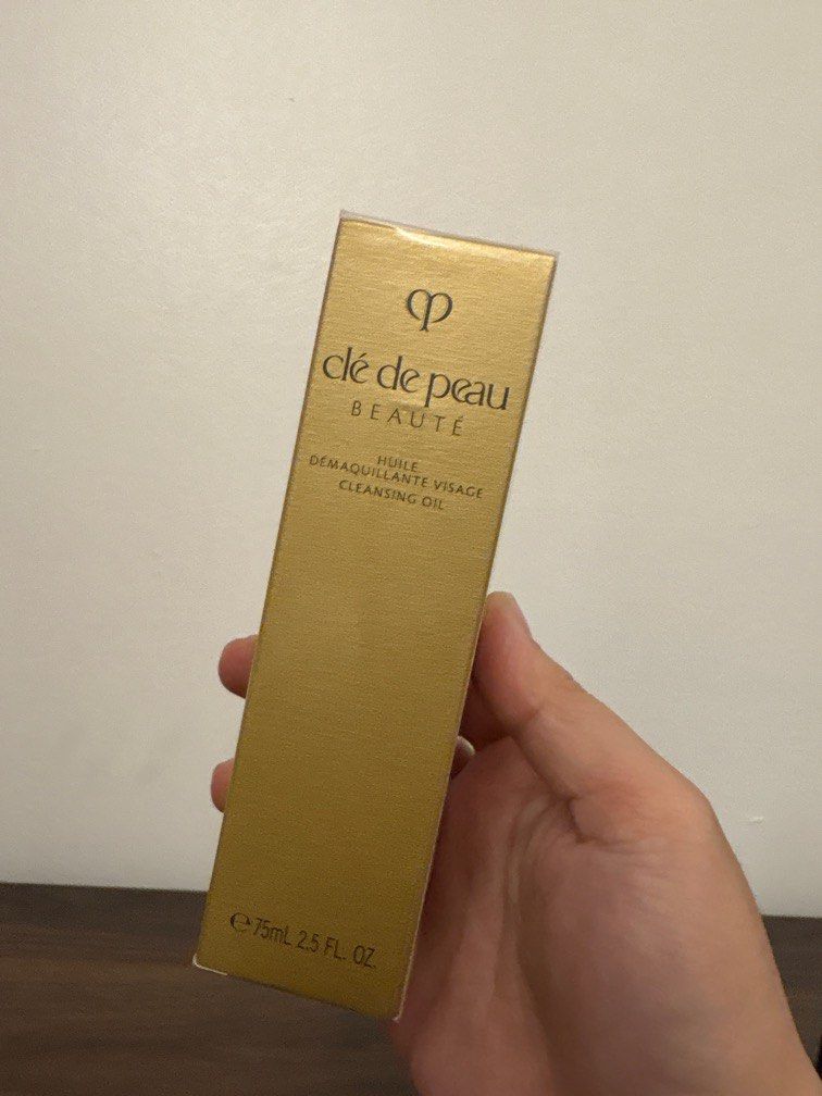 Cle De Peau Cleansing Oil 75ml (Category: Face Care) located in Taguig. Submitted by cassiopeiasky (Listing ID 1373893099, Image 1). Description: .