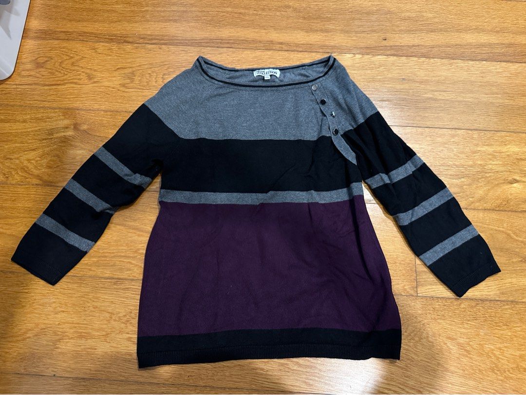 Debenhams Knit Longsleeve Sweater (Category: Longsleeves) located in Manila. Submitted by cnik8 (Listing ID 1373856901, Image 1). Description: Debenhams stretchy knit sweater with button detail and stripe design.