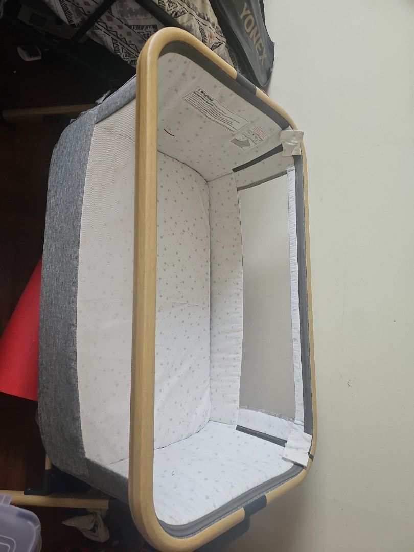 Electric Crib (Category: Cots & Cribs) located in Singapore. Submitted by pramod332 (Listing ID 1373839844, Image 1). Description: Baby crib, automatic. Lightly used.