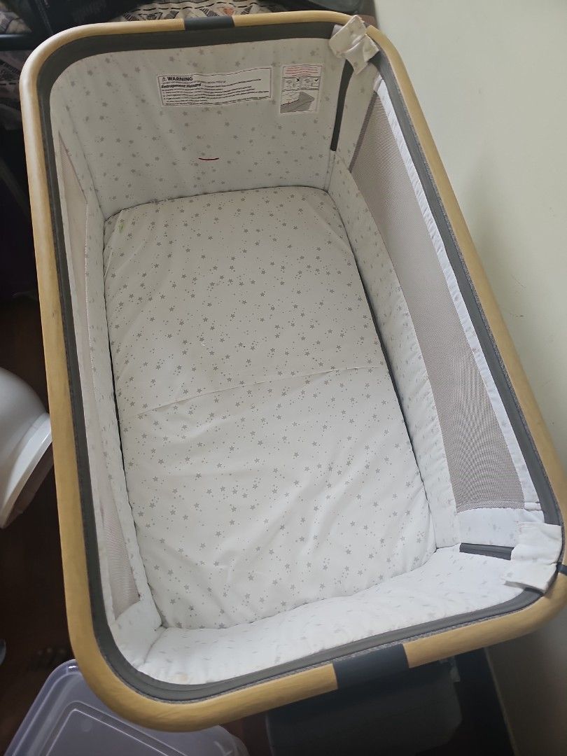 Electric Crib (Category: Cots & Cribs) located in Singapore. Submitted by pramod332 (Listing ID 1373839844, Image 2). Description: Baby crib, automatic. Lightly used.