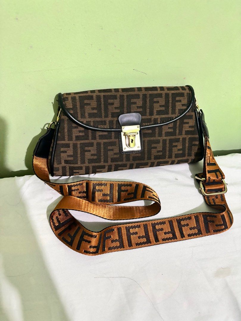 Fendi crossbody/sling bag (Category: Luxury Bags & Wallets) located in Lapu Lapu. Submitted by affordmo (Listing ID 1373878668, Image 2). Description: .