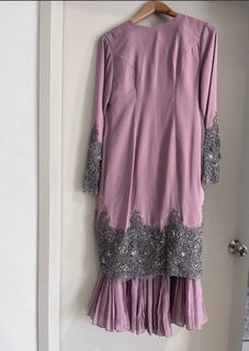 (Category: ) located in . Submitted by all.designers_preloved (Listing ID 1373787474, Image 1). Description: .