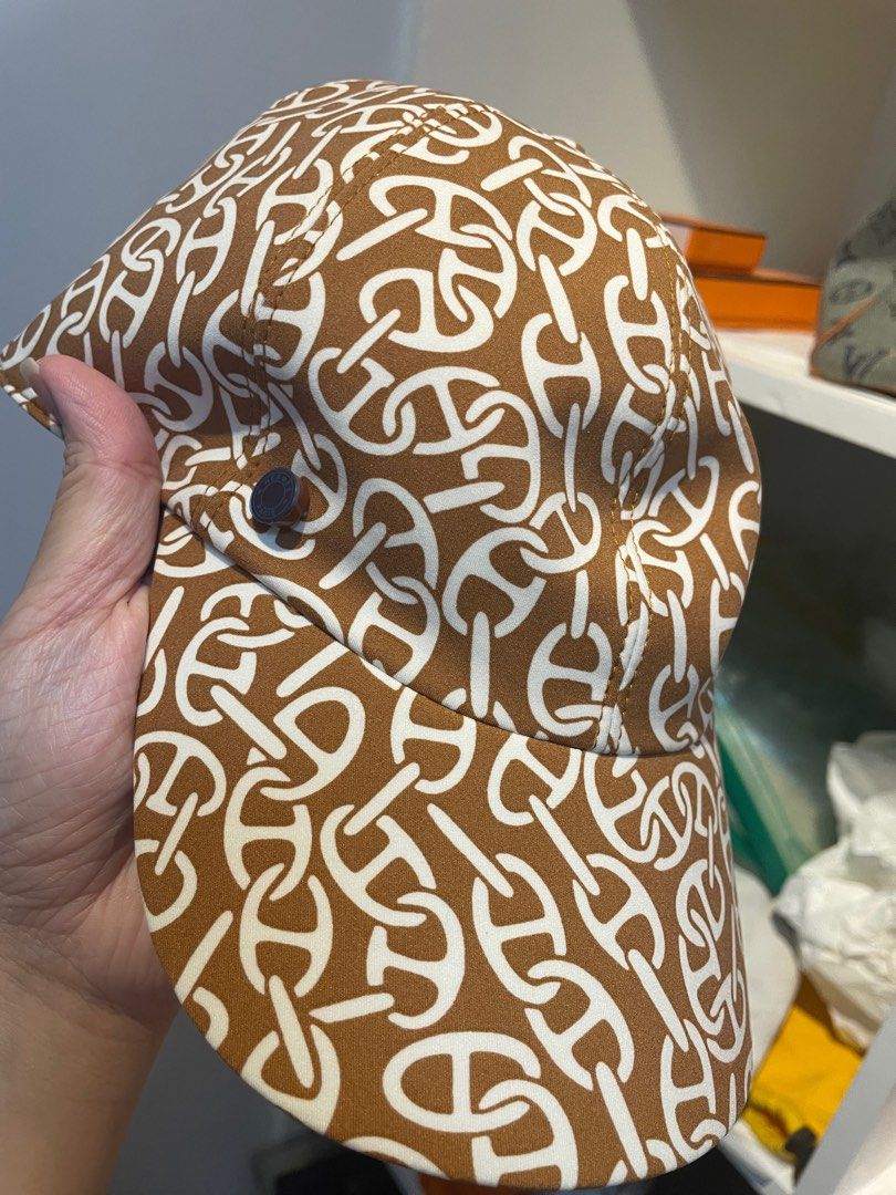 Hermes Cap size M (Category: Luxury Accessories) located in Quezon City. Submitted by cheechchong (Listing ID 1373945037, Image 1). Description: Tried only no inclusions .