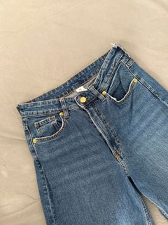 (Category: ) located in . Submitted by ztpreloved (Listing ID 1373837033, Image 1). Description: .