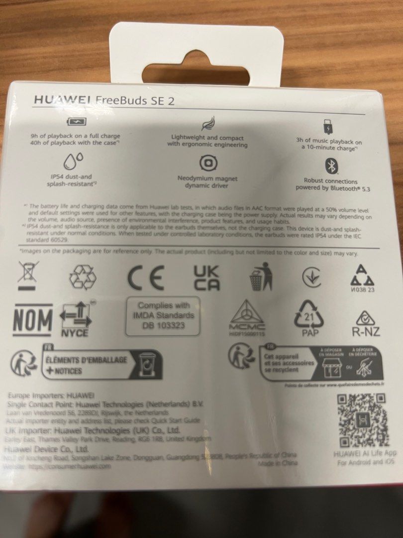 HUAWEI FREEBUDS SE2 (Category: Earphones) located in Singapore. Submitted by wsk205 (Listing ID 1373902347, Image 2). Description: Light blue color.