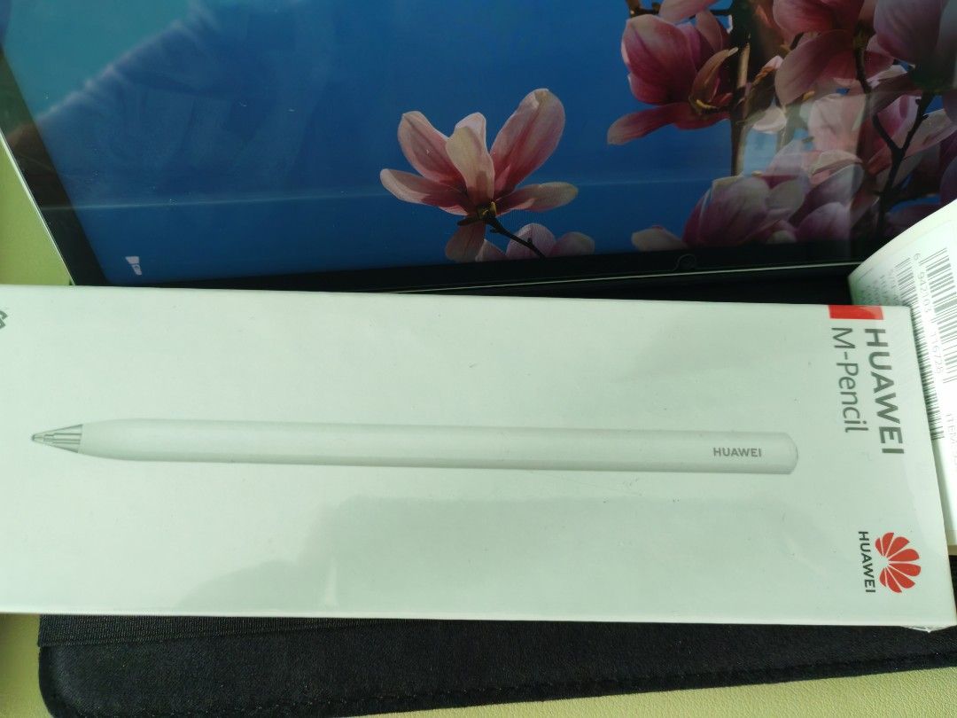 Huawei MatePad 12X (Category: Android) located in Binangonan. Submitted by karen.karen06 (Listing ID 1373807929, Image 2). Description: 12GB+256G Keyboard (inbox) + Pencil worth 12,998 pesos Bluetooth mouse worth 1,899 Free black flip case *Both M-Pencil and mouse are sealed/unopened yet. Bnew price: 37,999 RFS: I will buy a new one to use a specific company app.