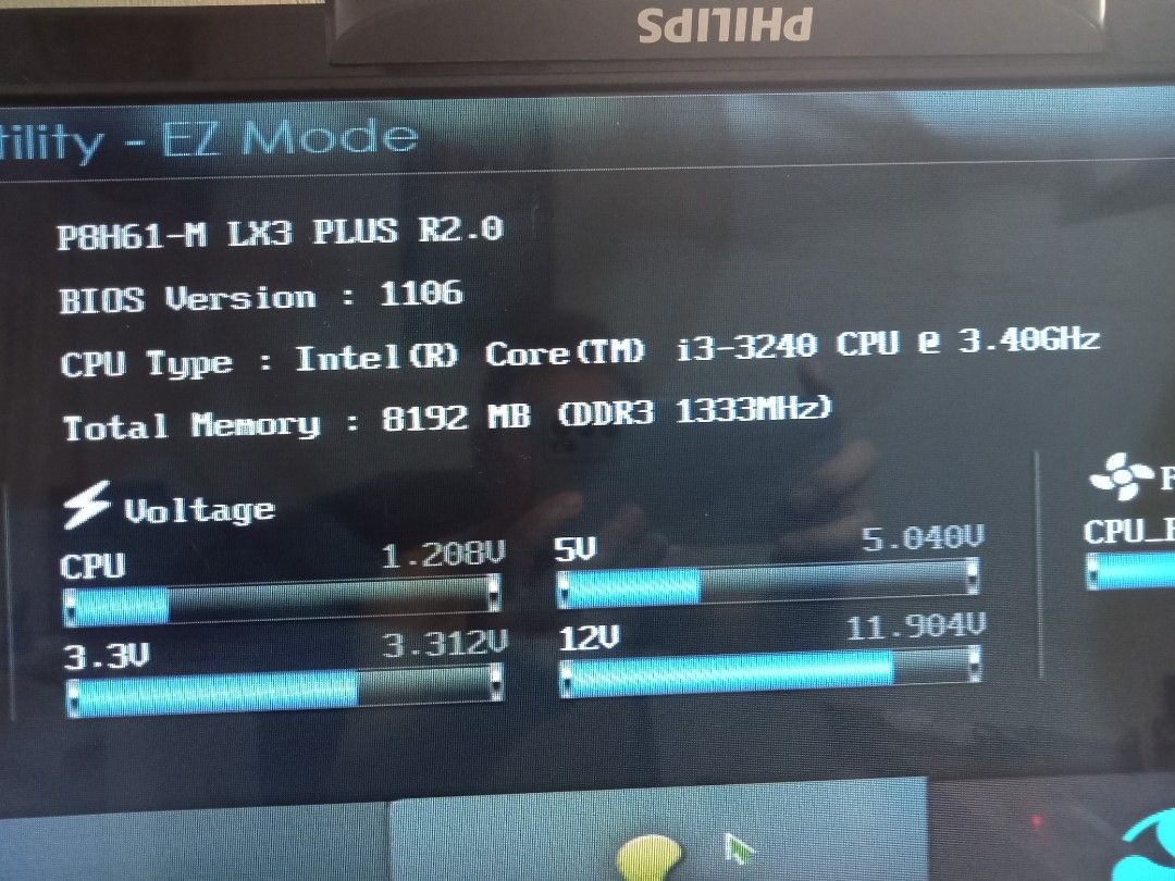 i3-3240 (Category: Computer Parts) located in Singapore. Submitted by yhwee66_j9 (Listing ID 1373782584, Image 2). Description: See BIOS picture - tested working with Motherboard and RAM. Cpu only (no motherboard and RAM) Cash payment only and self collection..