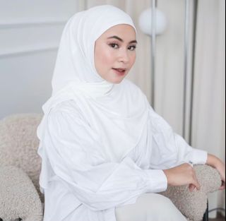 (Kategori: ) berada di . Dikirim oleh prelovedbynura (ID iklan 1373775258, Gambar 1). Deskripsi: .