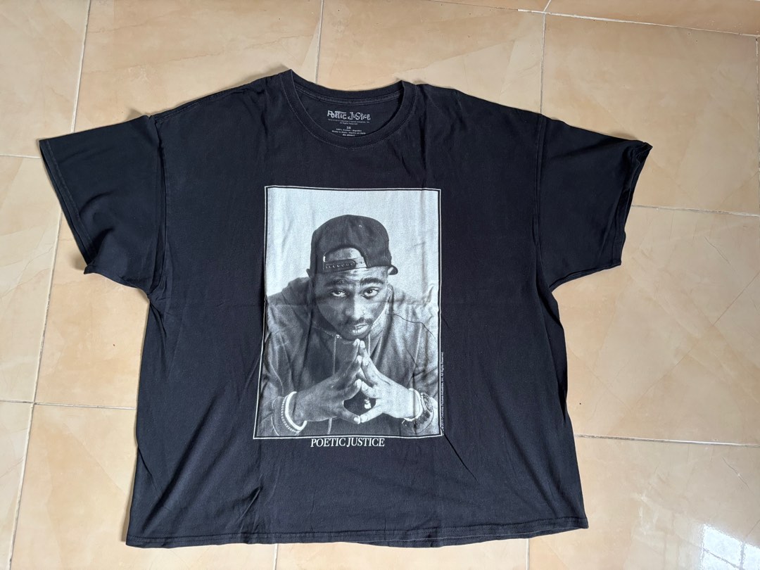 KAOS RAPPER TUPAC, Fesyen Pria, Pakaian , Atasan di Carousell