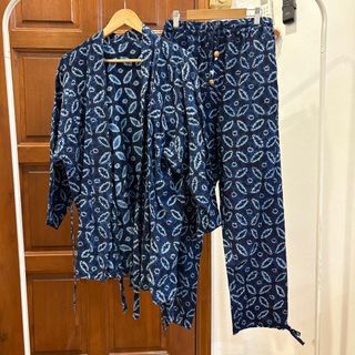 (Category: ) located in . Submitted by just.thriftlah (Listing ID 1373927550, Image 1). Description: .