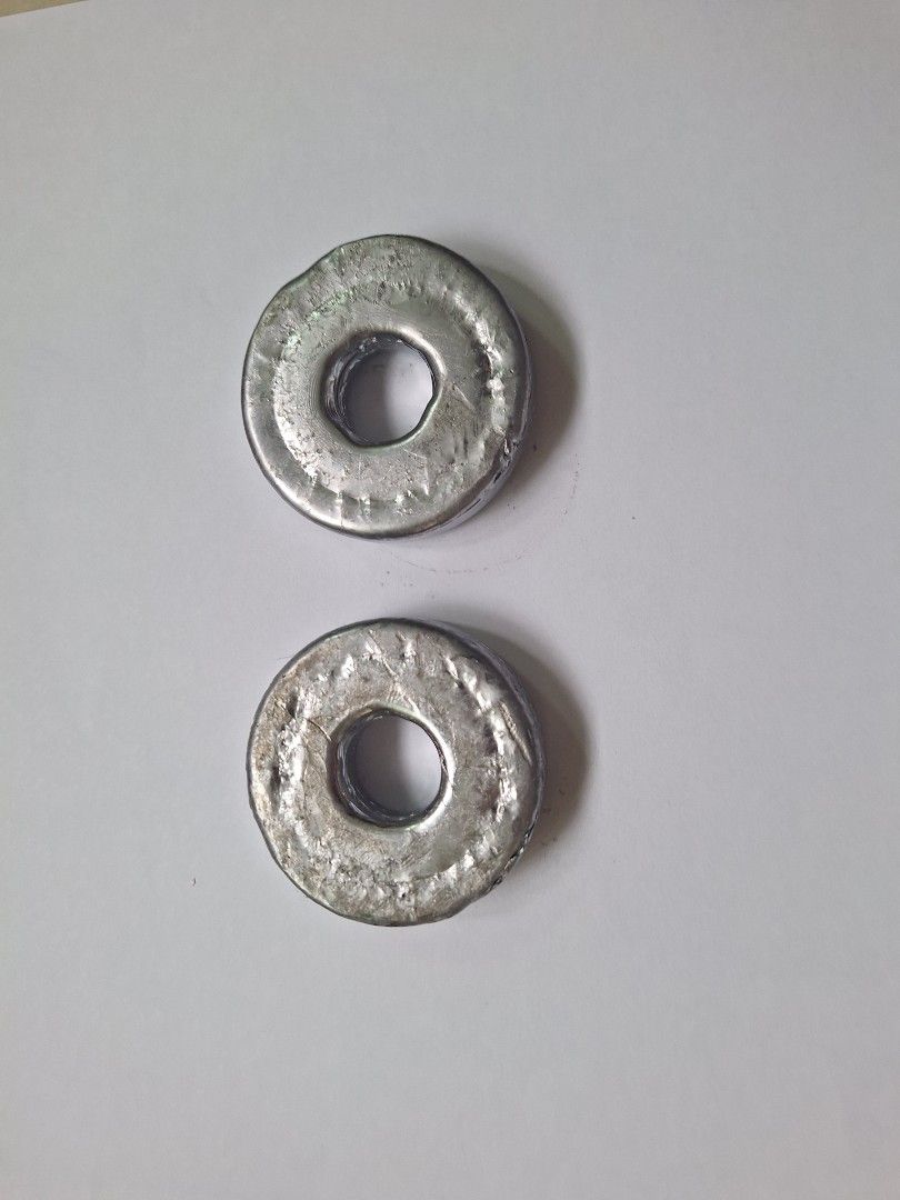 Lead weights (Category: Other Sports Equipment and Supplies) located in Singapore. Submitted by leowkayden (Listing ID 1373862125, Image 2). Description: 6cm Width 300g Minimum order of 5 pieces 5 pieces-$10 per piece 10 pieces-$8 per piece Delivery fee $6 Free delivery for 10 pieces and above.