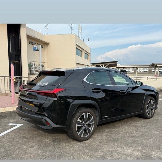Lexus UX250h Hybrid 2.0 Executive (A)62872684807682112