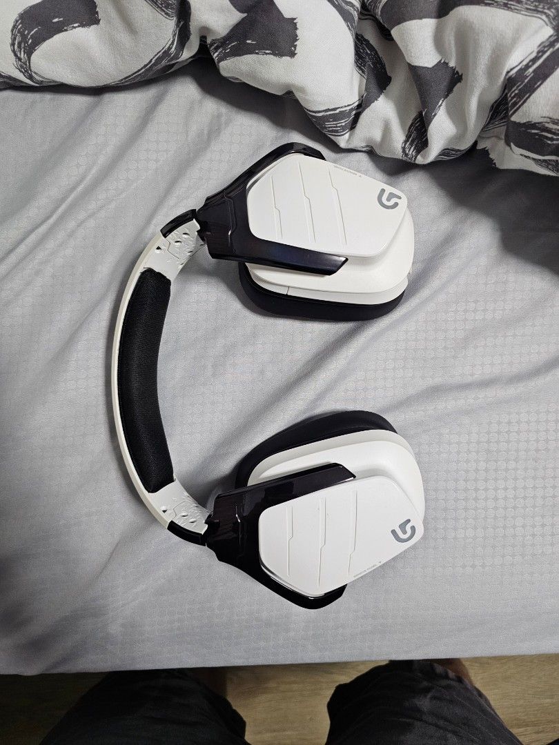 Logitech G933S65561840765057110