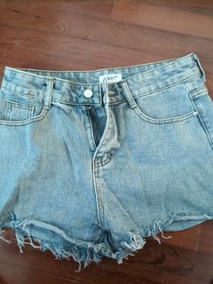 (Category: ) located in . Submitted by coolcoolcool_ (Listing ID 1373849156, Image 1). Description: .