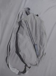(Category: ) located in . Submitted by wearit.phhhh (Listing ID 1373898208, Image 1). Description: .