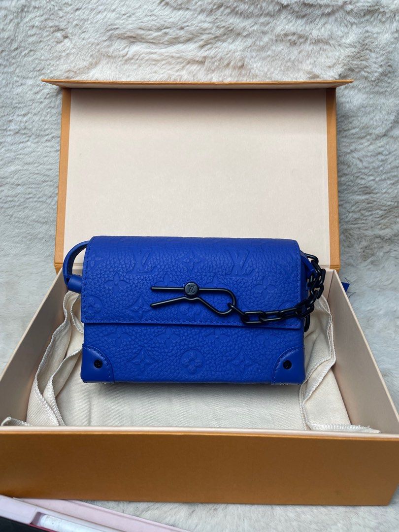 LV Wearable Wallet Sapphire (Category: Luxury Bags & Wallets) located in Las Pinas. Submitted by vinalcantara (Listing ID 1373947188, Image 2). Description: For Steal / Trade !! LV Wearable Wallet Sapphire Rank SA / complete & microchipped Php 95,000 (SRP 165,000) Will send detailed pics upon request ✔️ ✅ Terms/Layaway 📍 Loc/Meet ups: Las Piñas 💸 BDO or Gcash 🚚 Lalamove/LBC ✔️ Unli vouch and legit check @Prynne_sole on IG! Dm to purchase!.