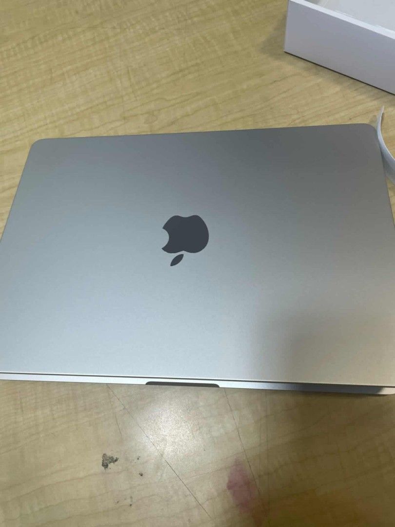 Macbook Air Laptop 14 (Category: Laptops & Notebooks) located in San Antonio. Submitted by goodthings25 (Listing ID 1373893961, Image 2). Description: Selling Macbook Air Laptop Brand new never been used 13.6 inch Liquid Retina 16gb ram unified memory 256gb SSD storage Apple M4 Pinapabenta lang Fix.