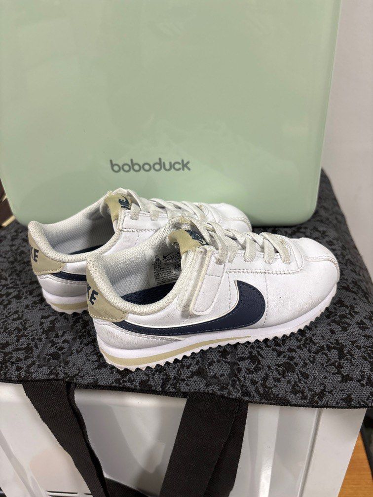Nike (Category: Babies & Kids Fashion) located in Singapore. Submitted by hiiweening (Listing ID 1373901146, Image 1). Description: Size US 8C EUR 25 Buy wrong size, Too small for my son Original price $59.