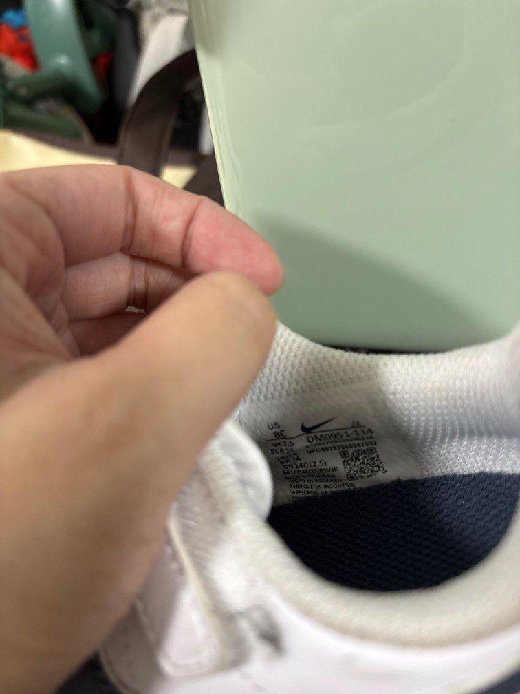 Nike (Category: Babies & Kids Fashion) located in Singapore. Submitted by hiiweening (Listing ID 1373901146, Image 2). Description: Size US 8C EUR 25 Buy wrong size, Too small for my son Original price $59.