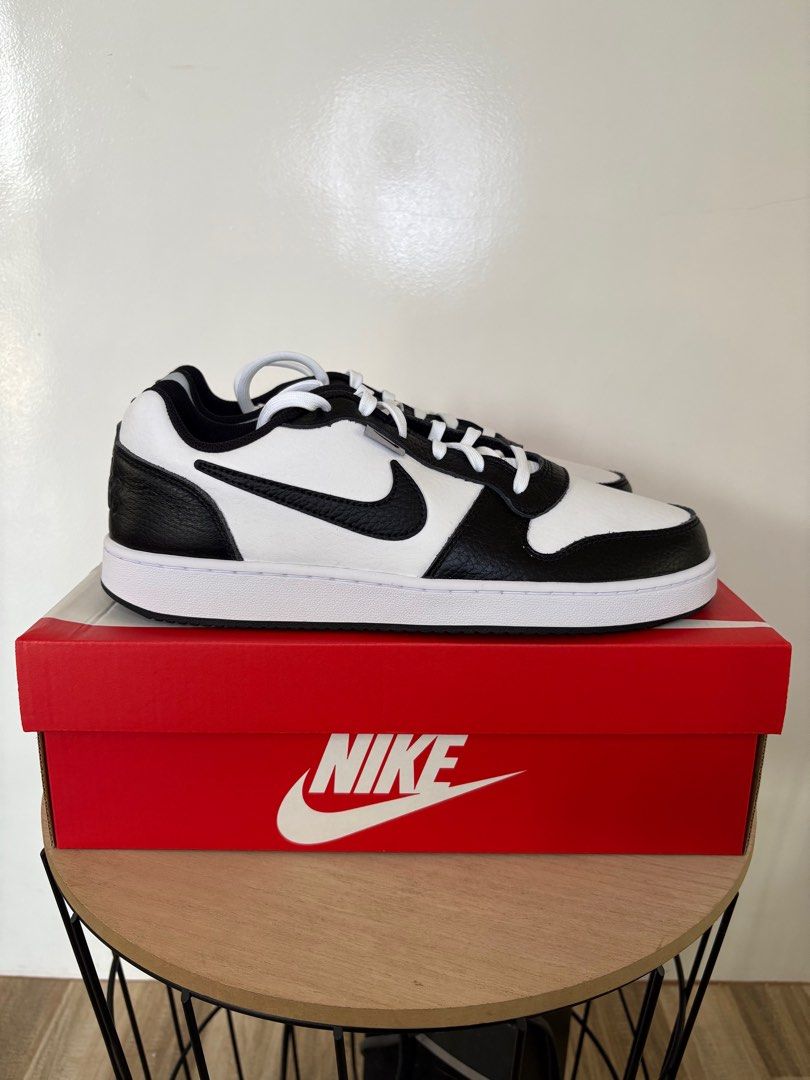 Nike Ebernon Low Premium White/Black & Wolf Grey (Category: Sneakers) located in Tagum. Submitted by dpca_ (Listing ID 1373911130, Image 1). Description: Nike Ebernon Low White Black/Wolf Grey size 9 & 9.5 men’s ₱2,000 each (SRP ₱4,095) 📍Tagum City, Davao del Norte.