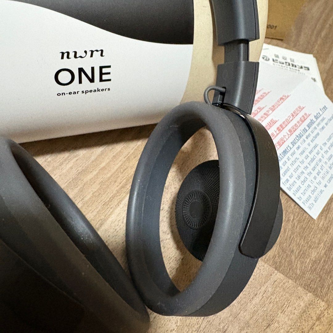 NWM One On ear speakers63216304518402112