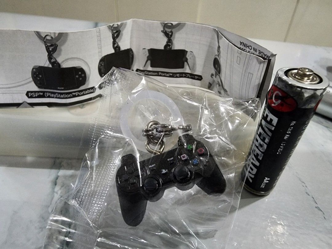 Playstation Controller Gashapon figures (Category: Controllers) located in Pasig City. Submitted by harvestmoontoys (Listing ID 1373767781, Image 3). Description: Playstation Controller Gashapon figures Robot - P350 each (2pcs) - 1 sold v2Zuio Vita - P350 each (2pcs) - 1 sold desiarchsaint PS4 - P300 each (2pcs) PS3 - P250 Seales in plastic, with manual and capsule Tags: Ps1,Ps2,Ps3,Ps4,Ps5 GCash/BPI transfer Pwede meet-up or pickup malapit sa ba