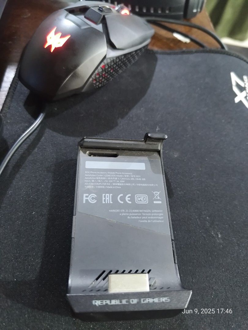 ROG 3 Phone Cooler (Category: Cables & Chargers) located in San Mateo. Submitted by mervinvelasco (Listing ID 1373868003, Image 2). Description: ROG 3 Phone Cooler no issue 1k firm + shipping/lalamove location is Commonwealth Q.C..