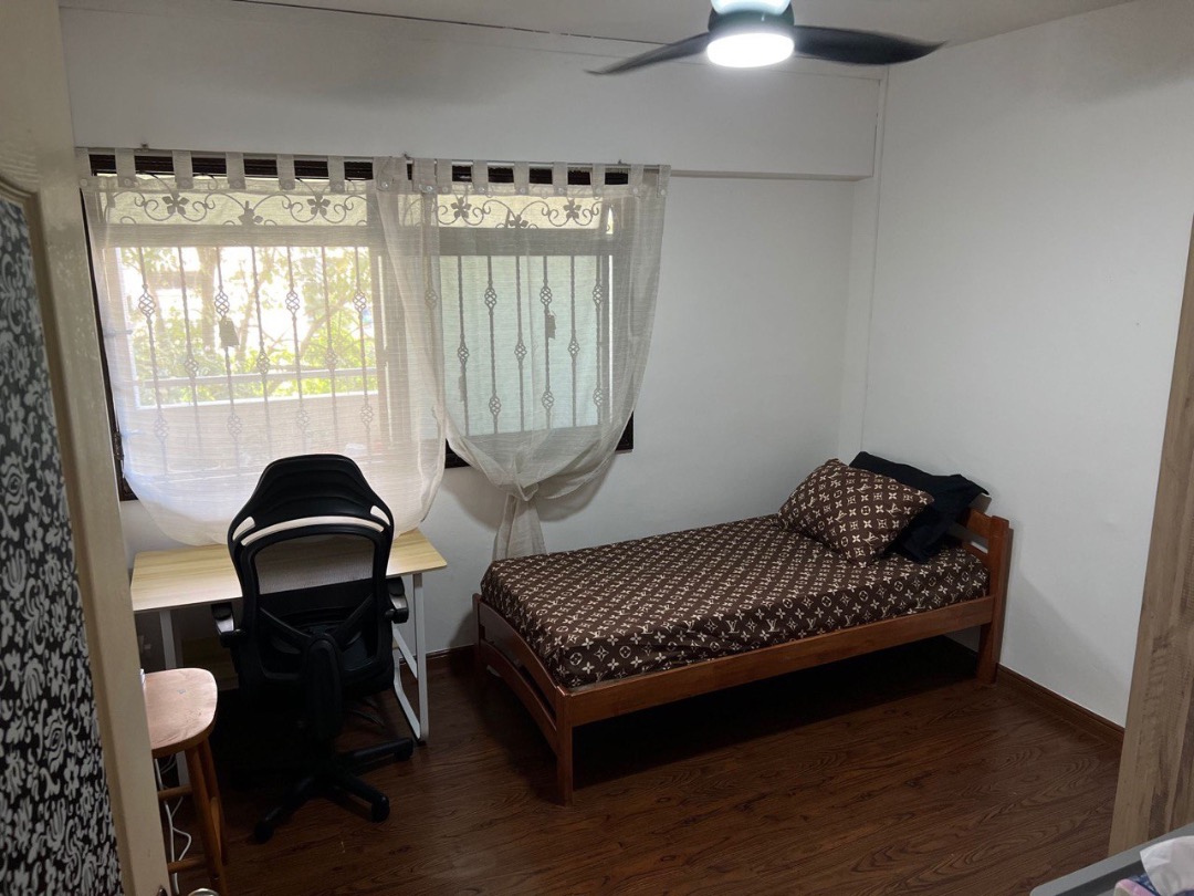 (Category: ) located in . Submitted by Ultraz123 (Listing ID 1373895039, Image 1). Description: .