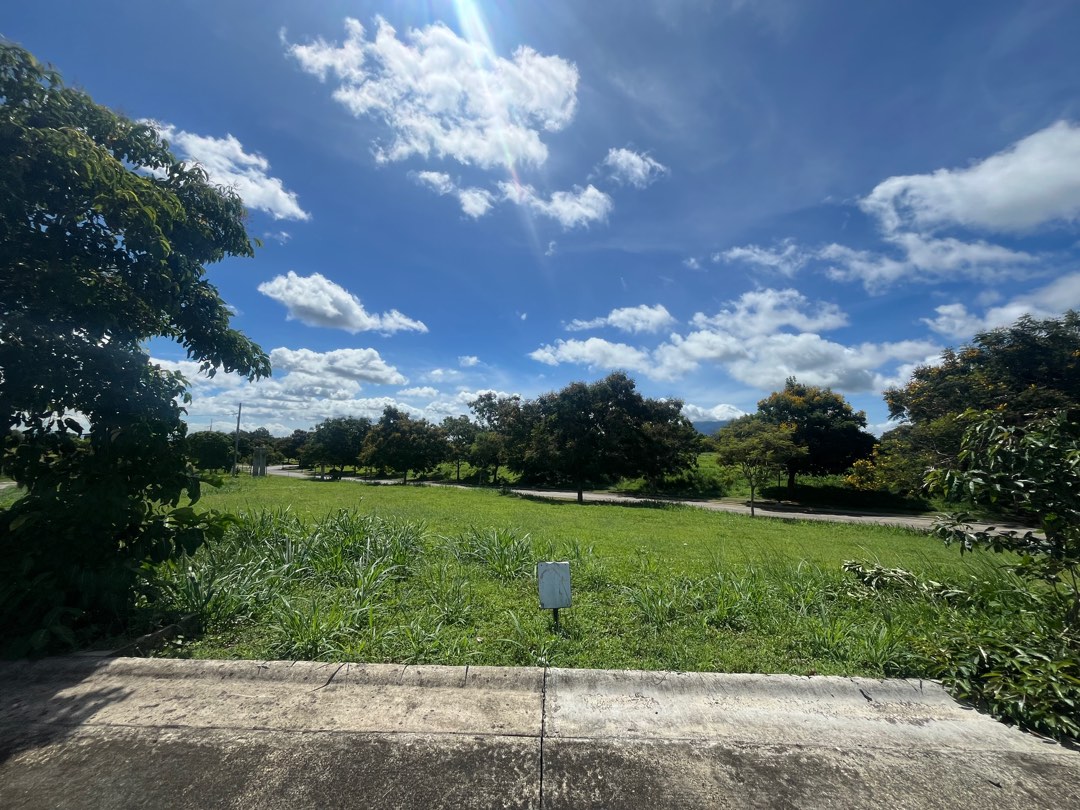 (Category: ) located in . Submitted by katkatr01 (Listing ID 1373903468, Image 1). Description: .