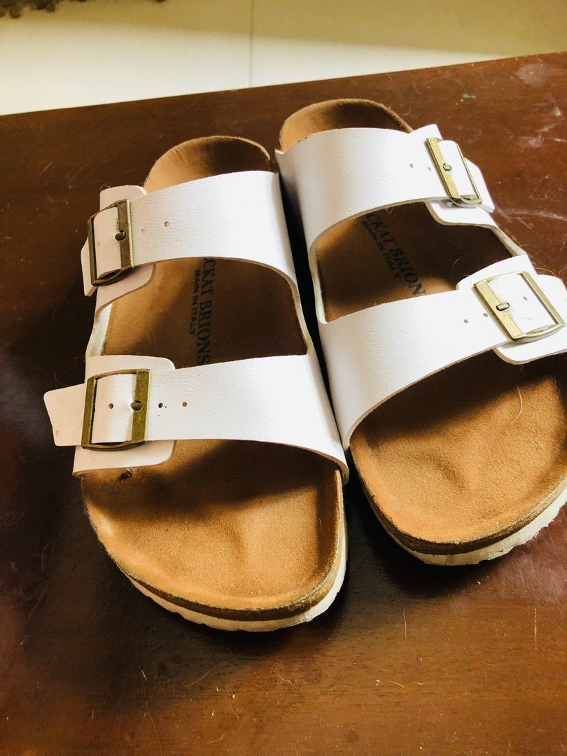 Sandals/slippers color white size 40-41 (Category: Slippers and slides) located in Quezon City. Submitted by dmbchic (Listing ID 1373797694, Image 1). Description: 250 only prang nasukat lang hndi na ngamit Color white birks inspired Size 40-41 .