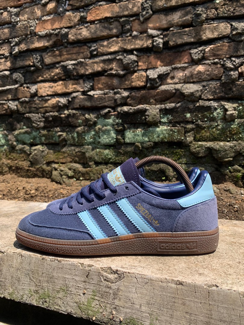 Sepatu adidas spezial, Fesyen Pria, Sepatu , Sneakers di Carousell