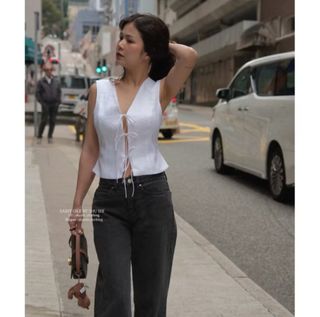 (Category: ) located in . Submitted by ssssyl (Listing ID 1373793940, Image 1). Description: .