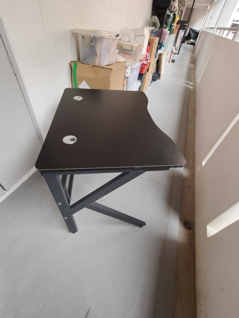 Study table (Category: Tables & Sets) located in Singapore. Submitted by mdnami (Listing ID 1373797578, Image 2). Description: not sure about the size, I can check it for you in interested but I no longer need a study table so I'm selling it low.