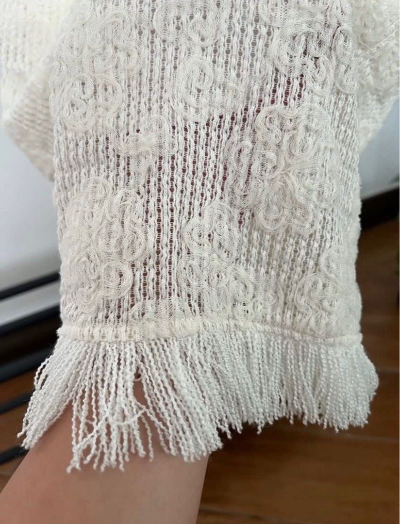 Summer Dress (Category: Dresses) located in Las Pinas. Submitted by dnse_ (Listing ID 1373825295, Image 2). Description: Perfect for beach or brunch. Good quality!! 🥰 Bought in Carousell, used once. Super niceee.
