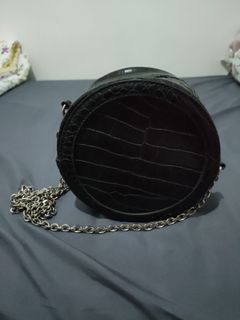(Kategori: ) berada di . Dikirim oleh preloved.byiren (ID iklan 1373871225, Gambar 1). Deskripsi: .