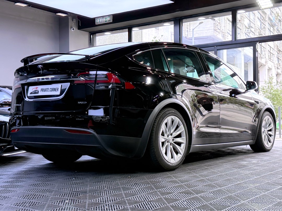 Tesla Model X 90D Auto62865873149315111
