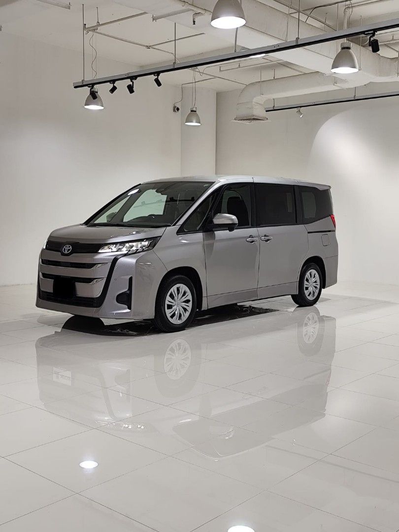 Toyota Noah Hybrid 1.8 X 7-Seater (A)62872684582657114