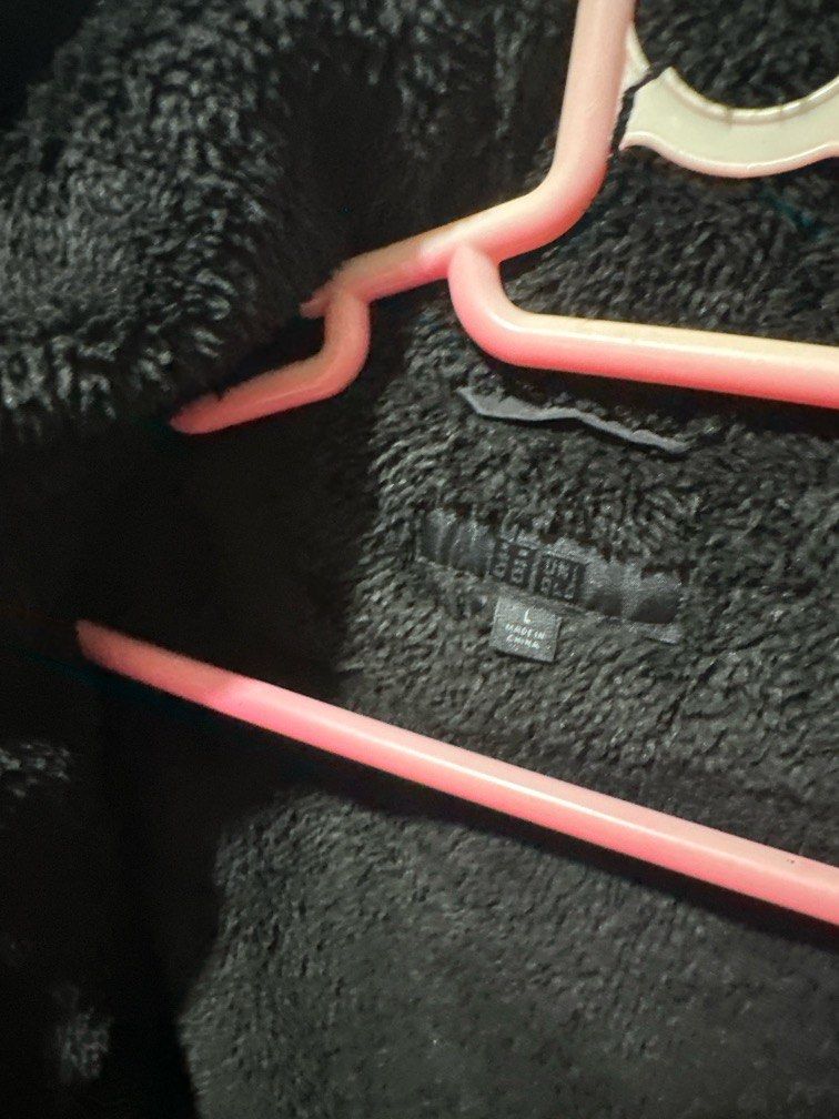 Uniqlo Fleece Quilted (Category: Coats, Jackets and Outerwear) located in Mangaldan. Submitted by batrinabryan13 (Listing ID 1373782273, Image 2). Description: Rfs: Decluttering.