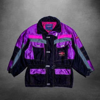 (Kategori: ) berada di . Dikirim oleh retroclub.thriftshop (ID iklan 1373808999, Gambar 1). Deskripsi: .