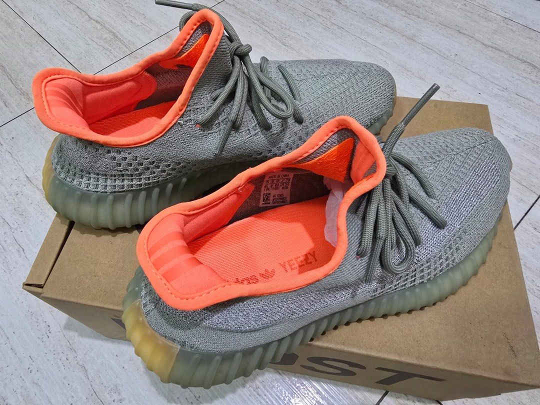 Yeezy 350 v2 (Category: Sneakers) located in Makati City. Submitted by thriftyfive (Listing ID 1373772126, Image 2). Description: Original (bought from Adidas app) .