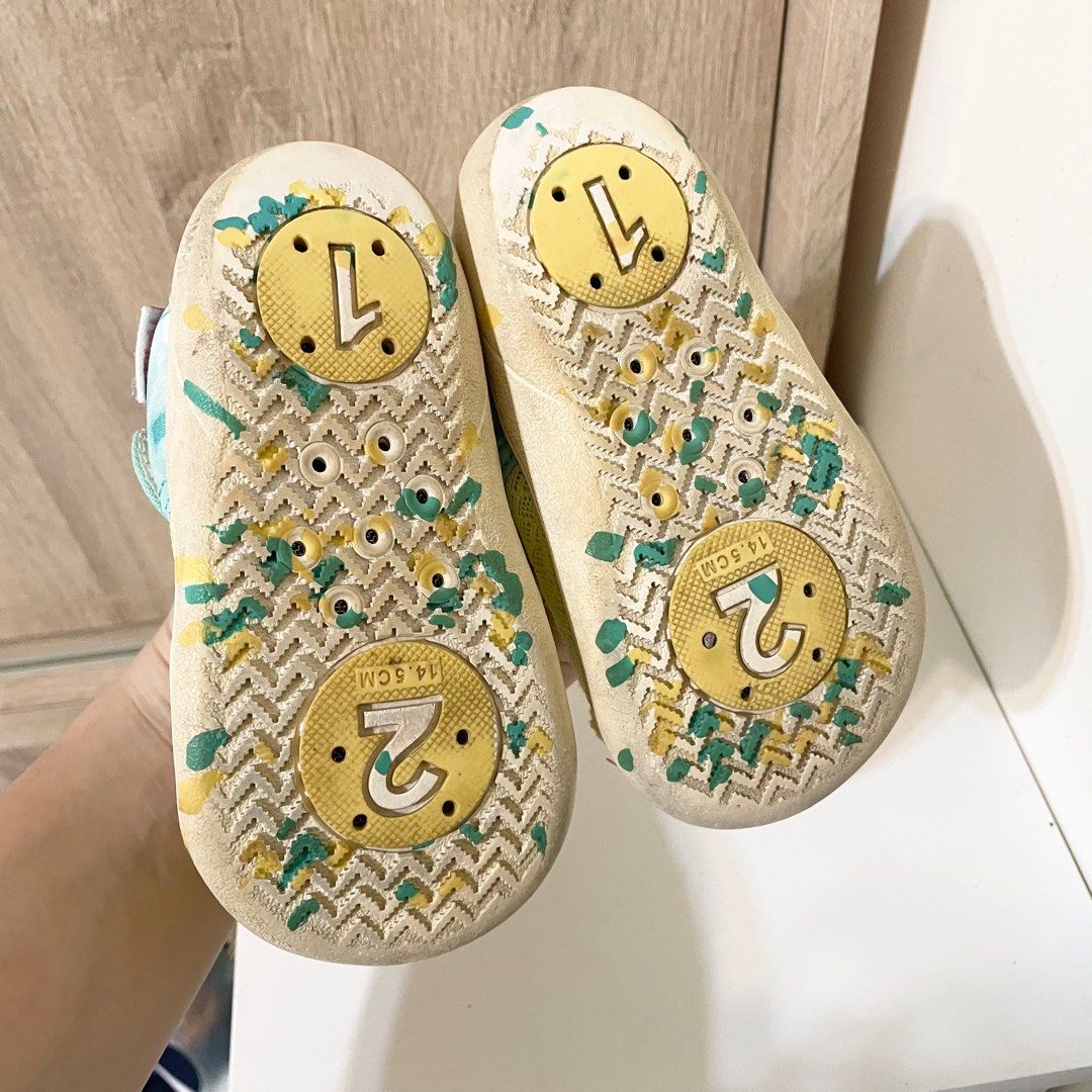 由 eastbaby (刊登 ID 1378063843，圖片 3) 提交，位於 新北市 (New Taipei) 的 免費贈送女鞋14.5cm (類別：嬰兒及兒童流行時尚)，說明：贈給有緣人 歡迎聊聊詢問。