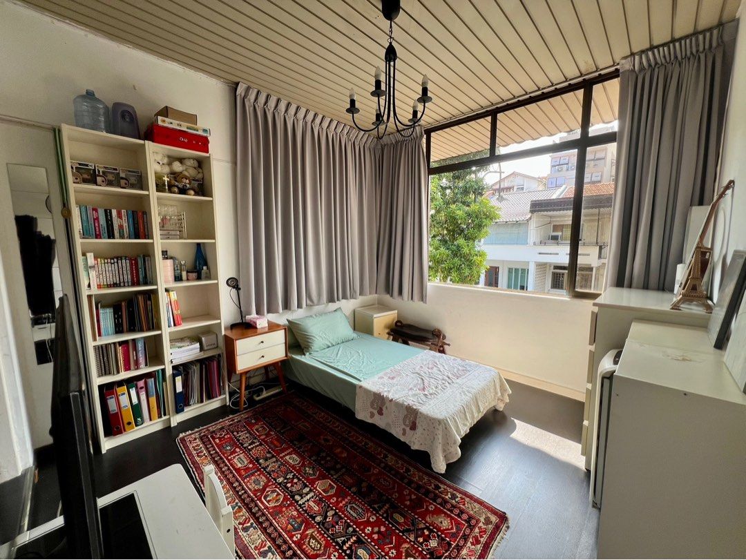 350sqft Spacious Common Room Jalan Pelatina Yew Lian Park631091992407061127