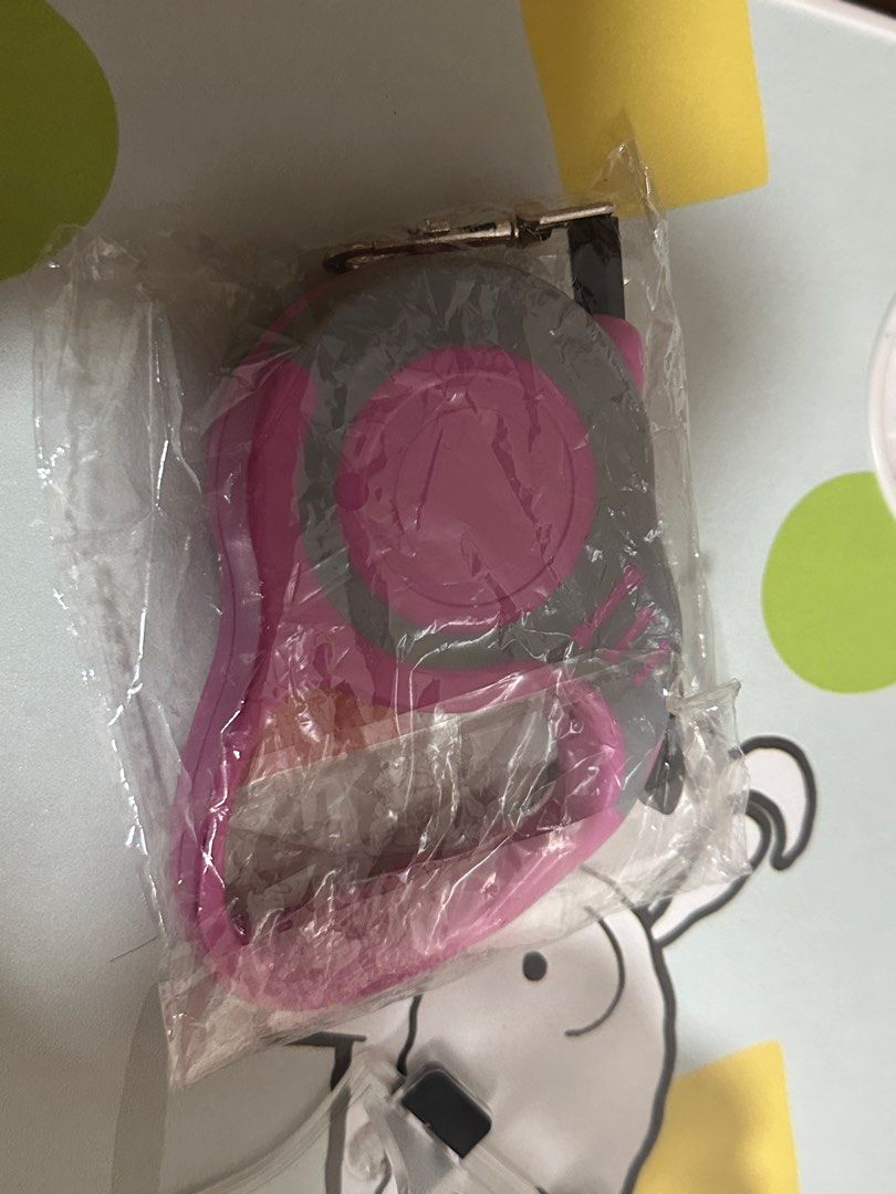 由 suga483638196 (刊登 ID 1378072374，圖片 1) 提交，位於 高雄市 (Kaohsiung) 的 寵物伸縮牽繩（3米 (類別：寵物及其他)，說明：可開711賣場 運費38。