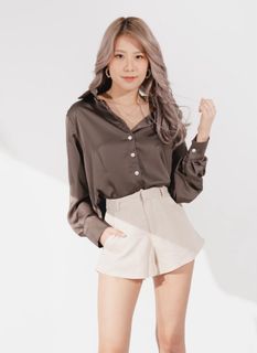 (Category: ) located in . Submitted by wlc2mycloset (Listing ID 1378110049, Image 1). Description: .
