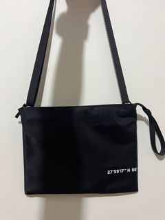 （分類：）位於 。 由 littlebread0209 提交（商品編號 1378073099，圖片 1）。簡介： 。