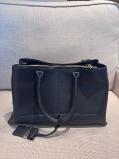 （分類：）位於 。 由 lukaaaaaaaaaa 提交（商品編號 1378117581，圖片 1）。簡介： 。