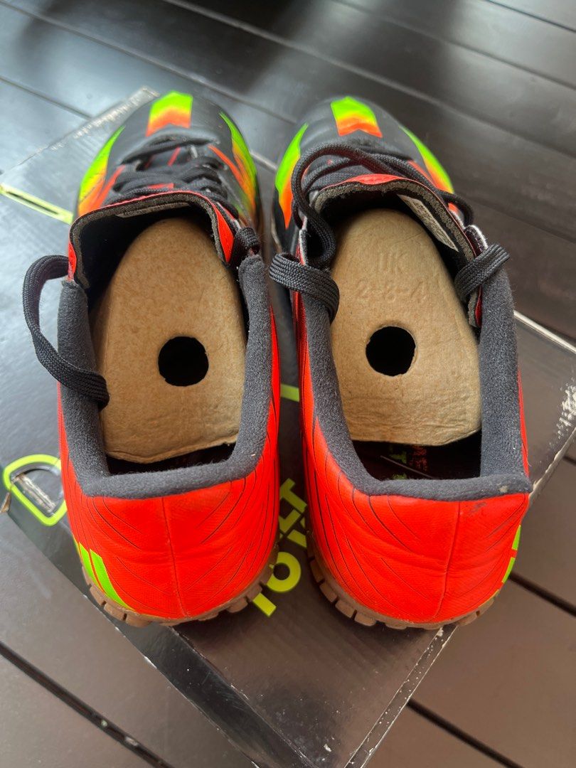 Football Boots Adidas Messi 15.3 Indoor - US 10.5 (Category: Boots) located in Singapore. Submitted by yetaniv (Listing ID 1378002646, Image 2). Description: The boots are in good condition, with minimal wear on the soles. Comes with the original box. Perfect for indoor football games or futsal . Can wear for casual too.