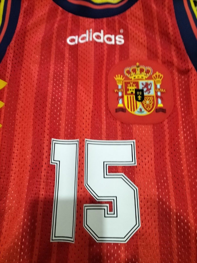 Adidas Retro Spain Jersey (Category: Activewear) located in Mandaue City. Submitted by DREAD032 (Listing ID 1378012405, Image 3). Description: Adidas Retro jersey Dress good as new No issues Size 36 or medium Free shipping thru LBC branch pick up only.