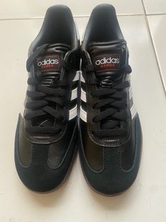 (Kategori: ) berada di . Dikirim oleh layakpakaibarangpreloved (ID iklan 1377982457, Gambar 1). Deskripsi: .